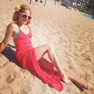 Amy Paffrath feet photo 4