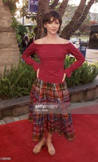 Amy Pietz feet photo 6