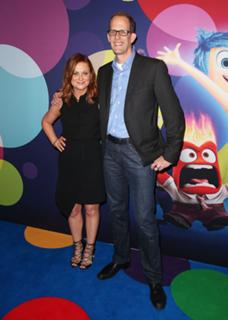 Amy Poehler feet photo thumbnail