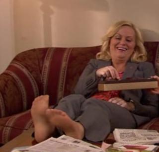 Amy Poehler feet photo thumbnail