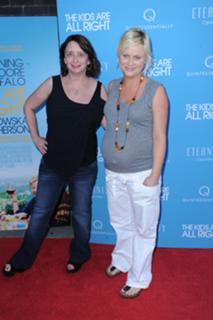 Amy Poehler feet photo thumbnail