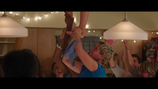 Amy Poehler feet photo thumbnail