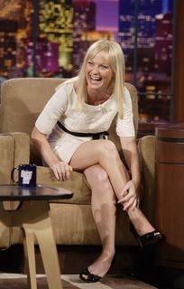 Amy Poehler feet photo thumbnail