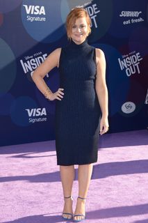 Amy Poehler feet photo thumbnail