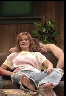 Amy Poehler feet photo thumbnail