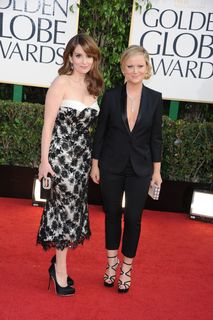 Amy Poehler feet photo thumbnail
