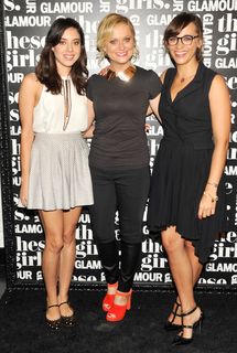 Amy Poehler feet photo thumbnail