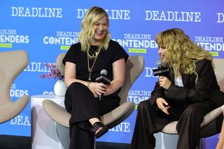Amy Poehler feet photo thumbnail