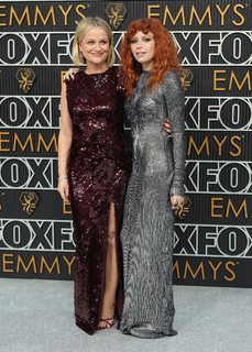 Amy Poehler feet photo thumbnail