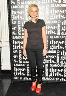 Amy Poehler feet photo thumbnail