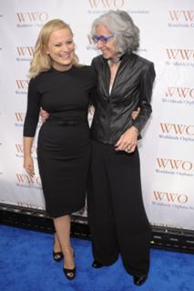 Amy Poehler feet photo thumbnail