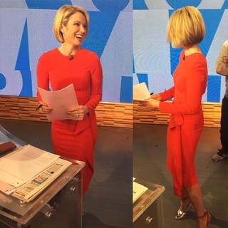 Amy Robach feet photo thumbnail