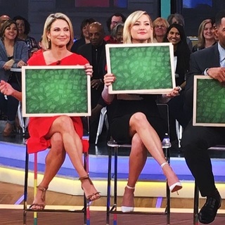 Amy Robach feet photo thumbnail