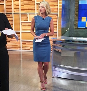 Amy Robach feet photo thumbnail