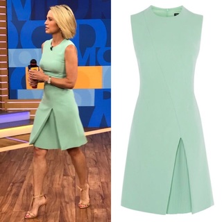 Amy Robach feet photo thumbnail