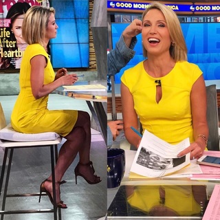 Amy Robach feet photo thumbnail