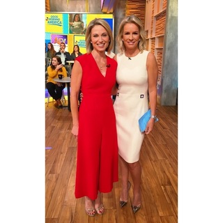 Amy Robach feet photo thumbnail
