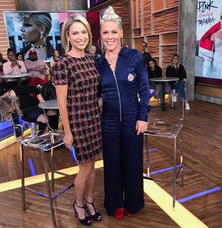 Amy Robach feet photo thumbnail