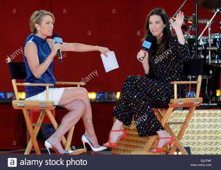 Amy Robach feet photo thumbnail