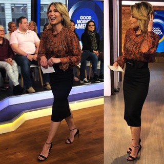 Amy Robach feet photo thumbnail