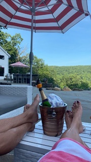 Amy Robach feet photo thumbnail