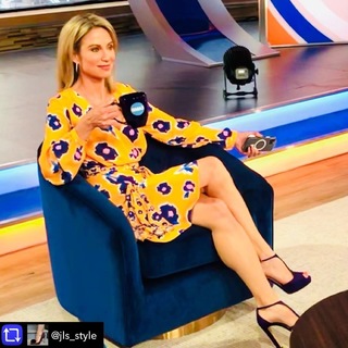 Amy Robach feet photo thumbnail