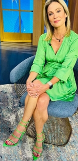 Amy Robach feet photo thumbnail