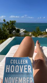 Amy Robach feet photo thumbnail