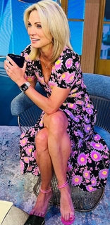 Amy Robach feet photo thumbnail