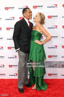 Amy Robach feet photo 8