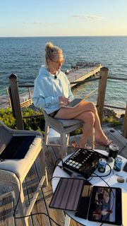 Amy Robach feet photo 1