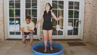 Amy Roberts feet photo 5