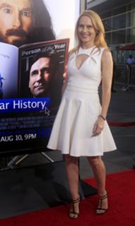 Amy Ryan feet photo thumbnail