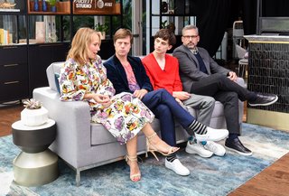 Amy Ryan feet photo thumbnail