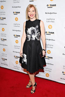 Amy Ryan feet photo thumbnail
