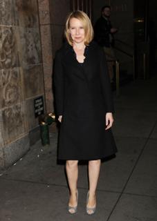 Amy Ryan feet photo thumbnail