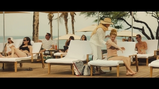 Amy Schumer feet photo thumbnail