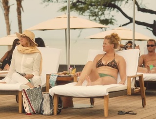 Amy Schumer feet photo thumbnail