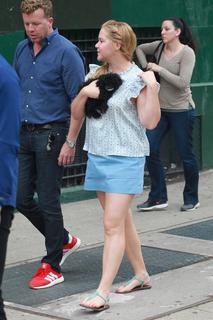 Amy Schumer feet photo thumbnail