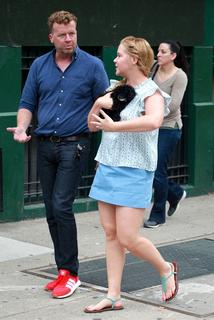 Amy Schumer feet photo thumbnail