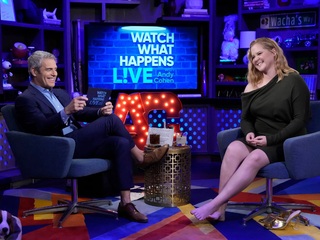 Amy Schumer feet photo thumbnail
