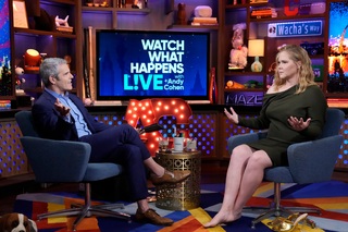 Amy Schumer feet photo thumbnail