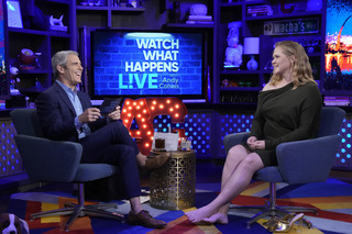 Amy Schumer feet photo thumbnail