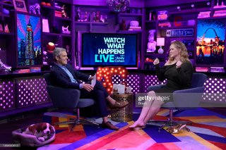 Amy Schumer feet photo thumbnail