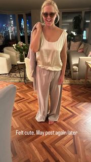 Amy Schumer feet photo 13