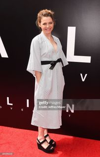 Amy Seimetz feet photo 5