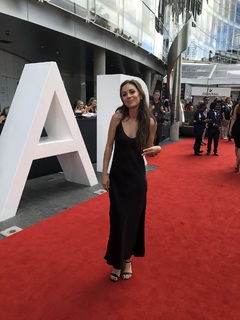 Amy Shark feet photo 8