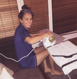 Amy Shark feet photo 5