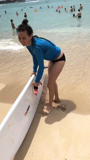 Amy Shark feet photo 10