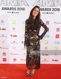 Amy Shark feet photo 6